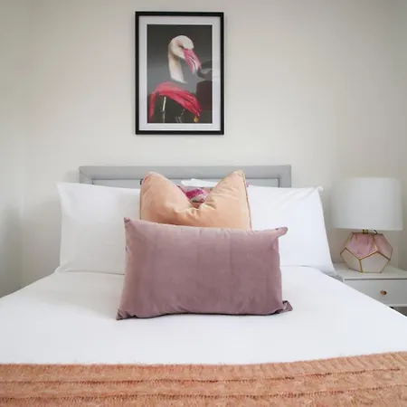 4 Bedroom With Free On Street Parking Guest house Bristol
