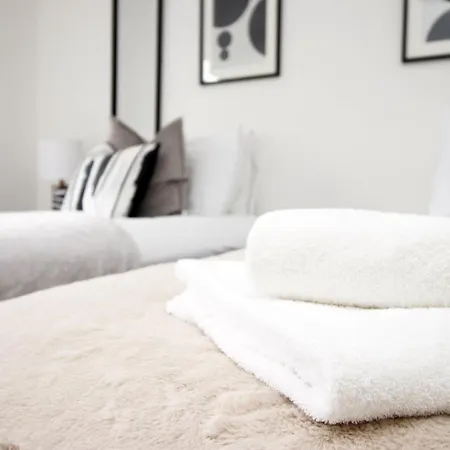 Gasthuis 4 Bedroom With Free On Street Parking 4*
